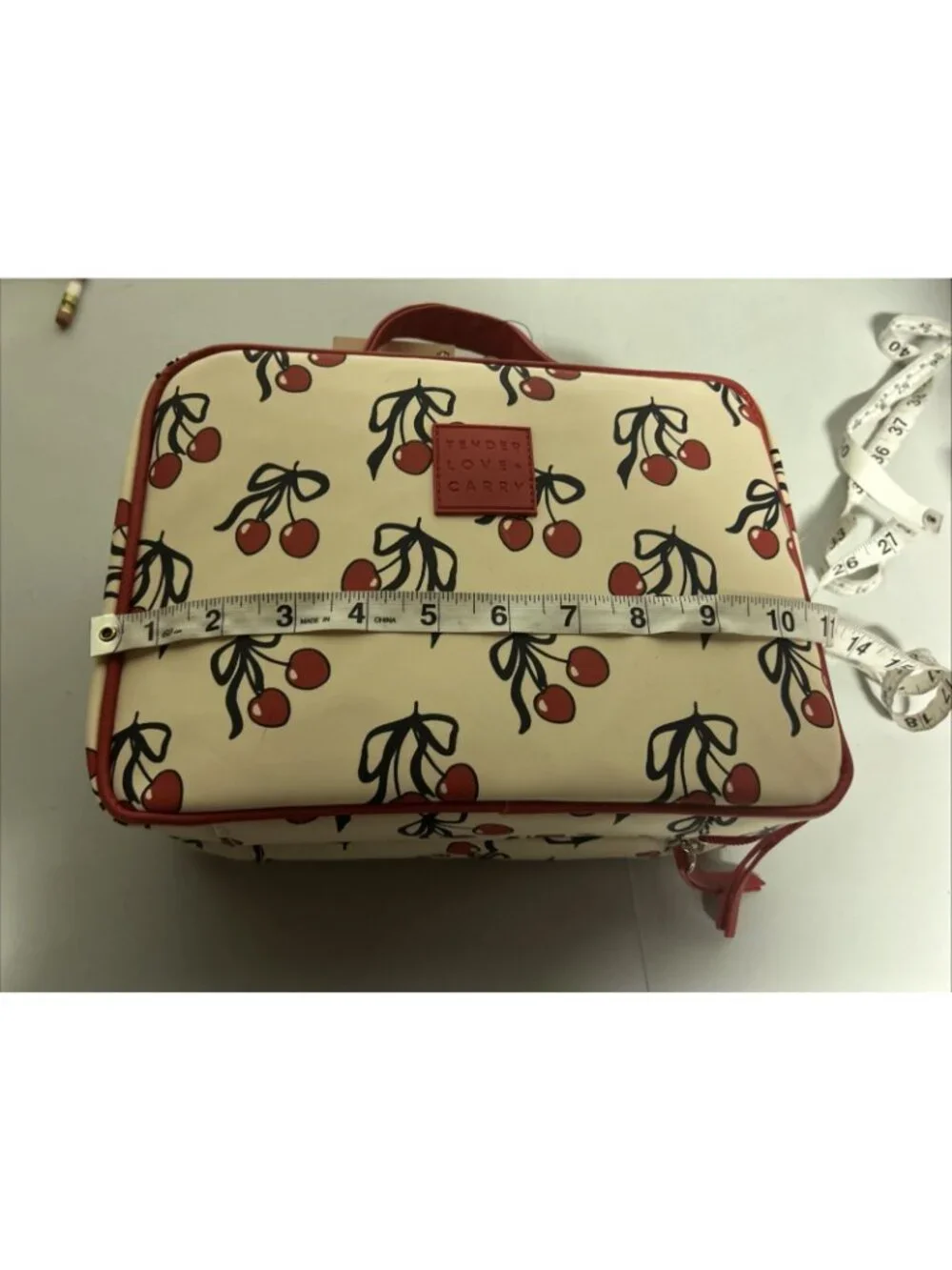 Tender Love + Carry Weekender Hanging Travel Organizer Make Up Bag Cherry NWT